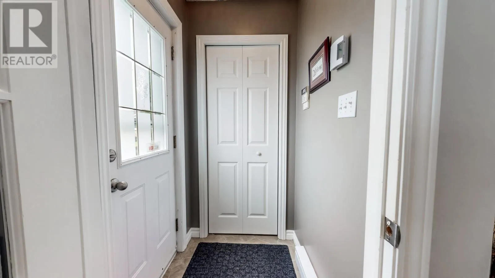 2 GLAVINE Street