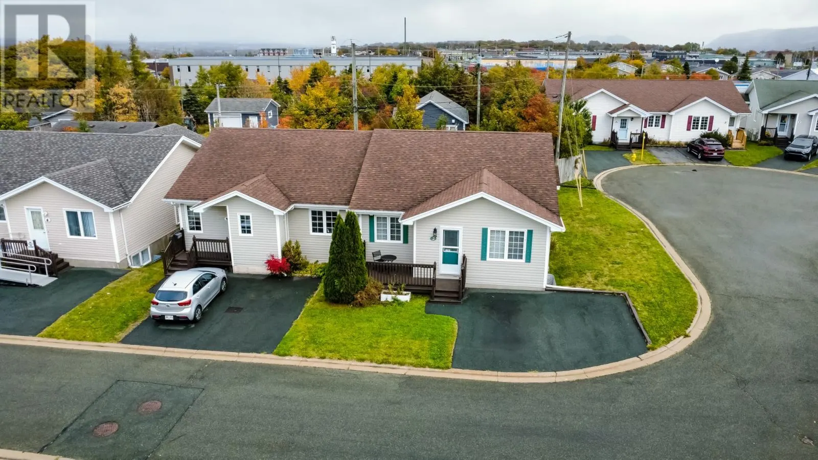 2 GLAVINE Street