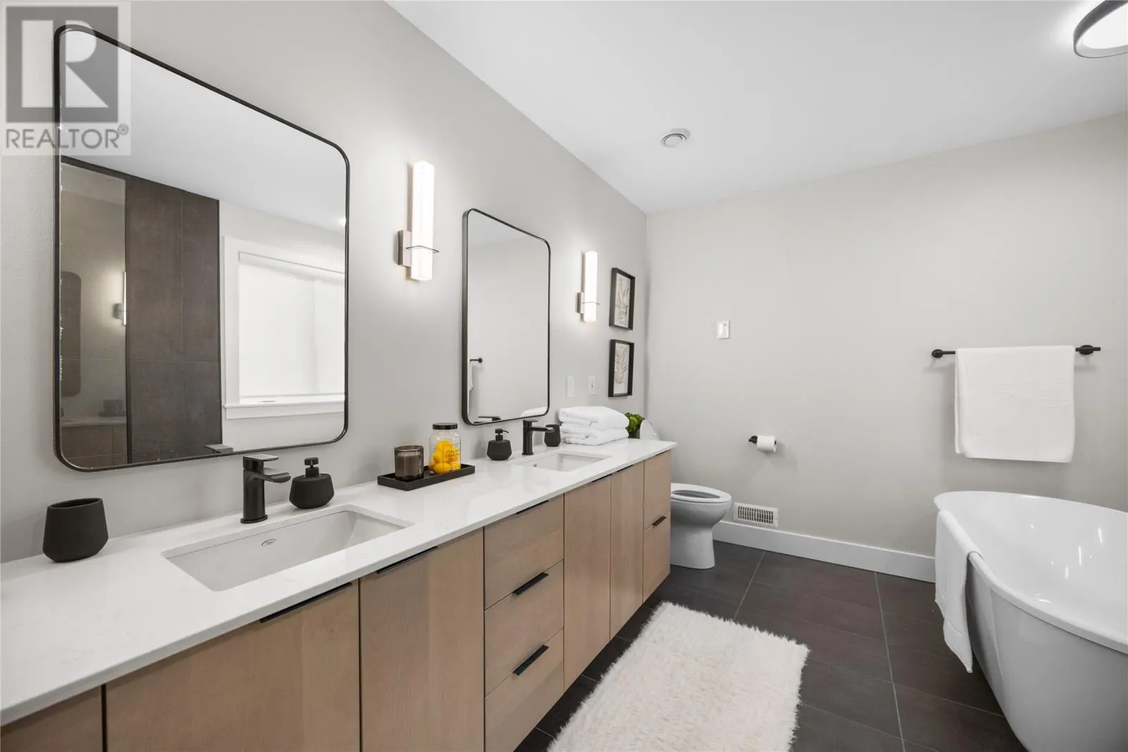 14 Kinglet Way