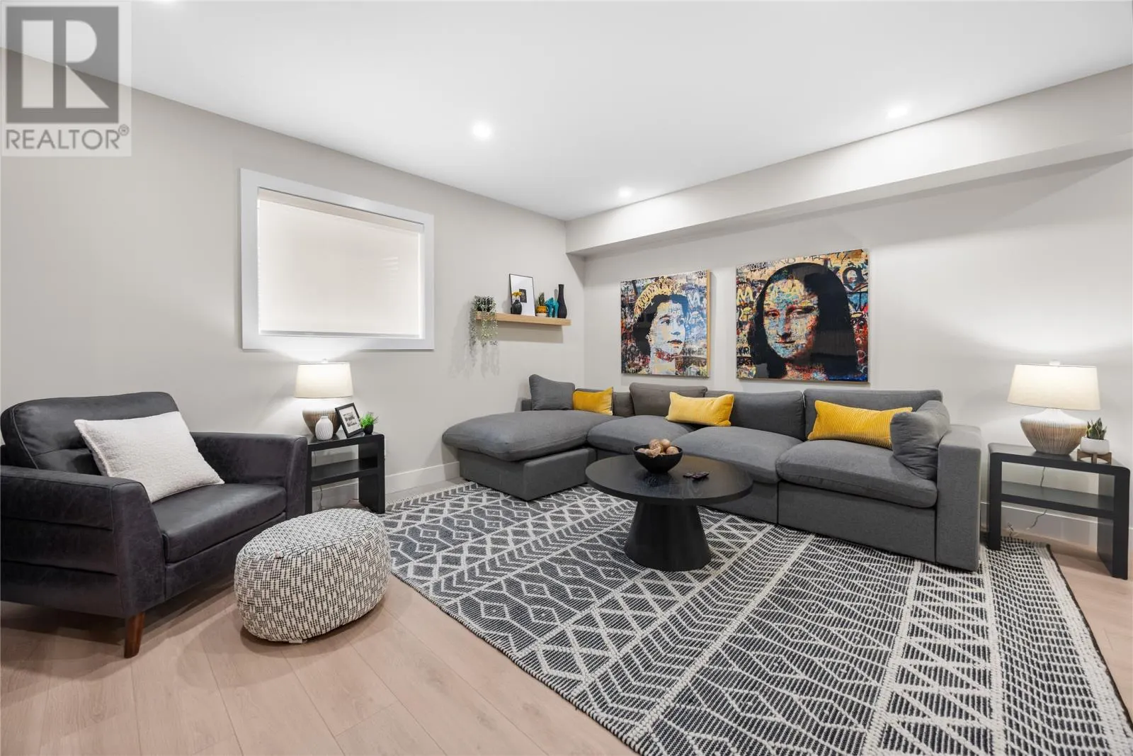14 Kinglet Way