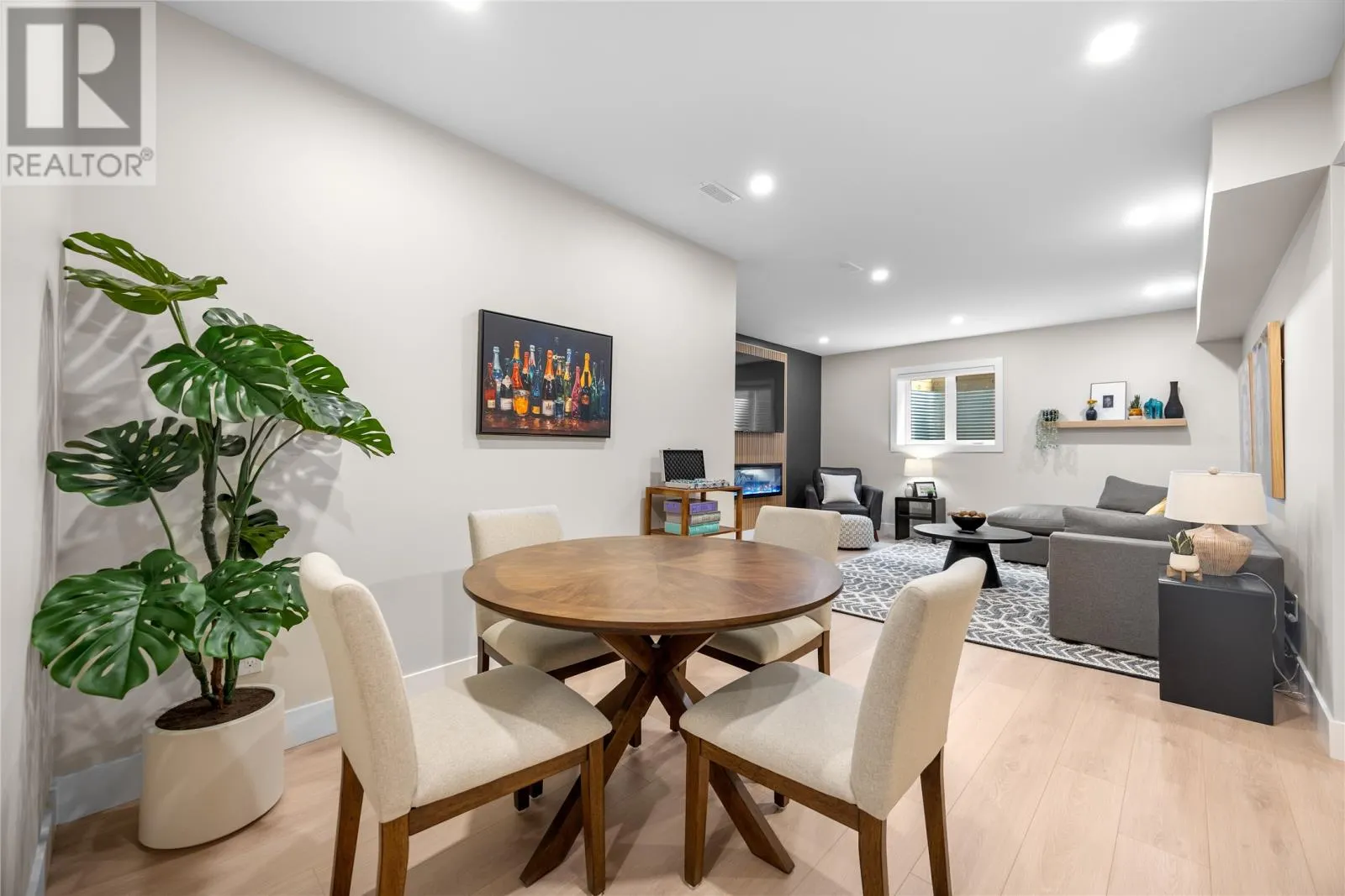 14 Kinglet Way