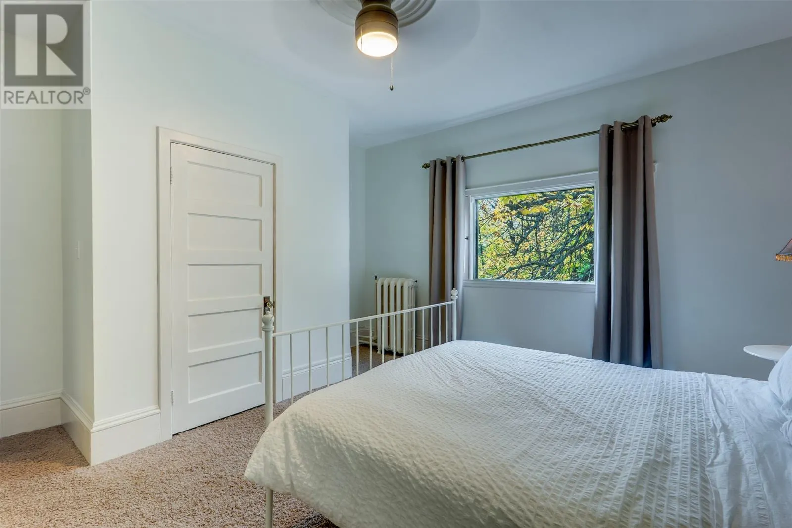 32 Topsail Road