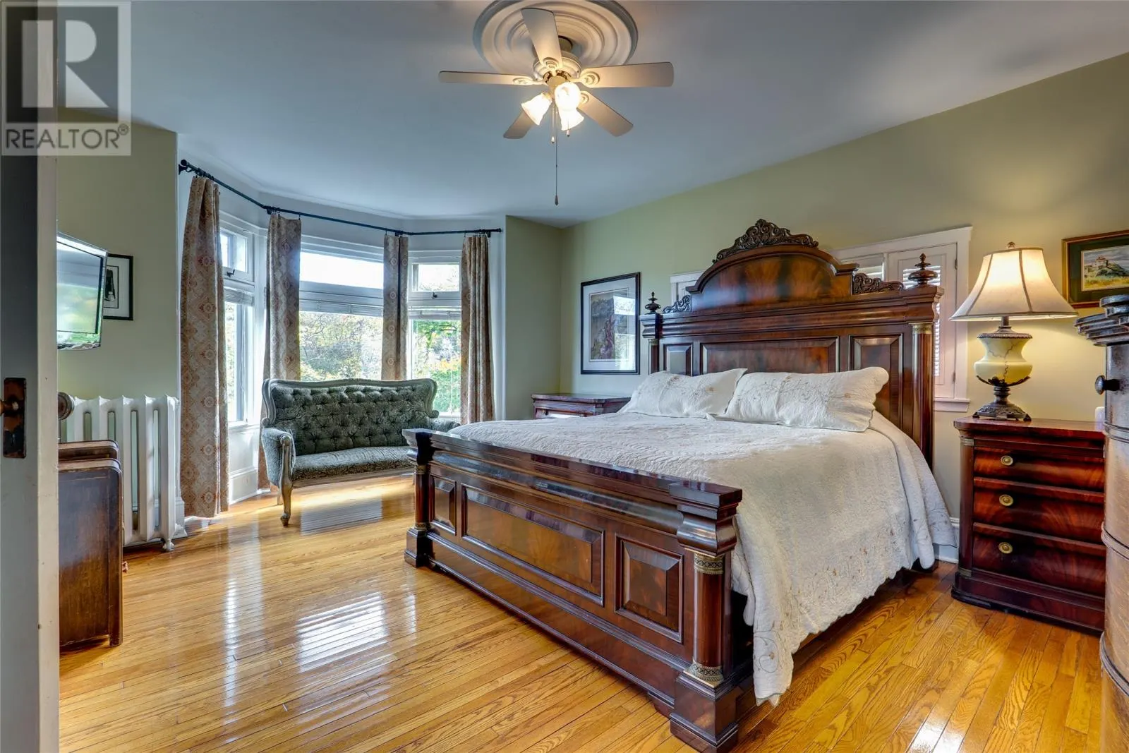 32 Topsail Road