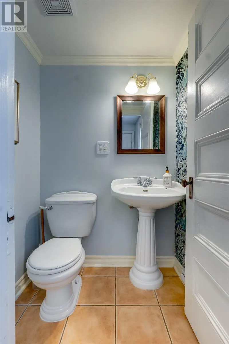 32 Topsail Road