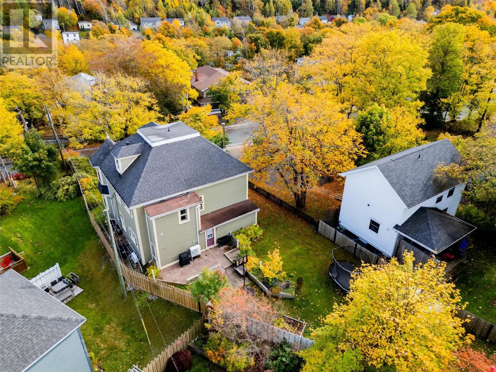 32 Topsail Road