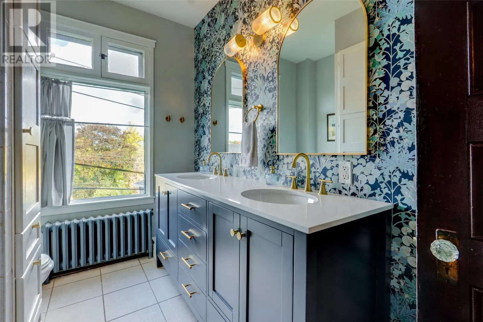 32 Topsail Road