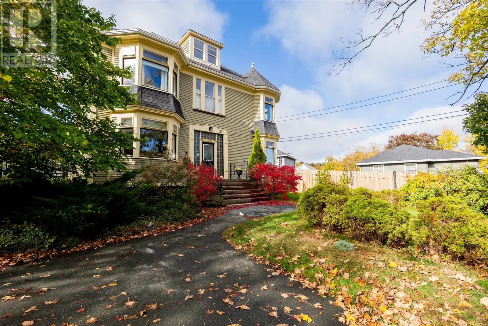 32 Topsail Road