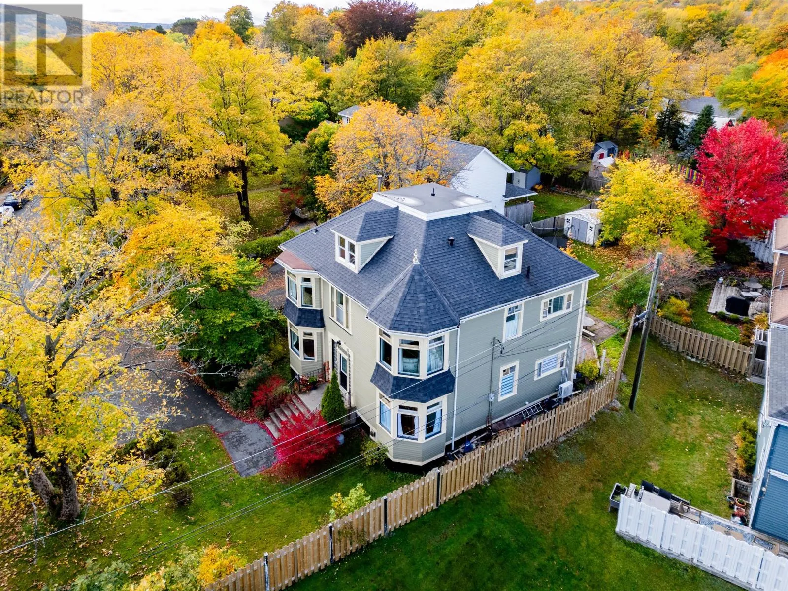 32 Topsail Road