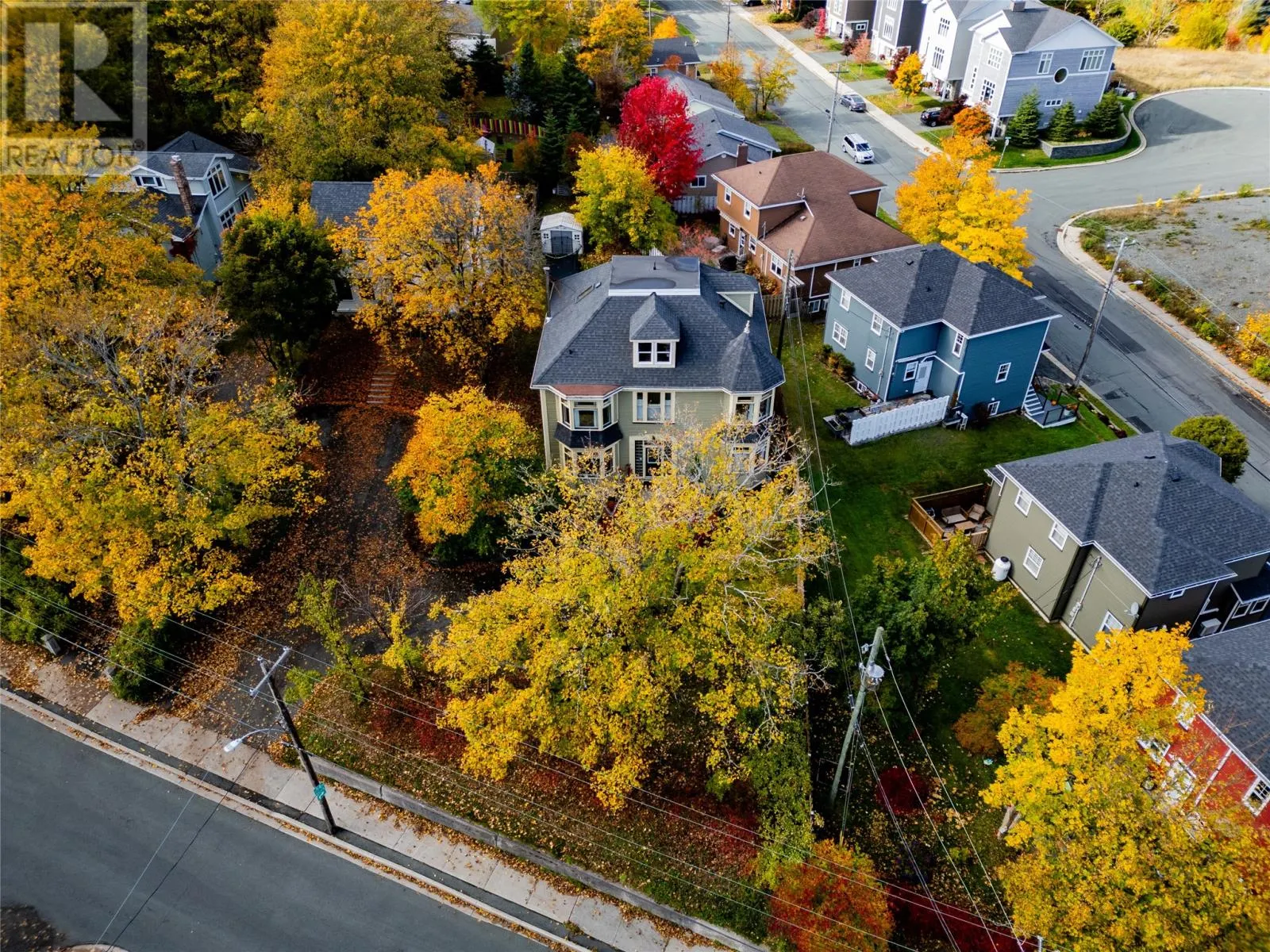32 Topsail Road