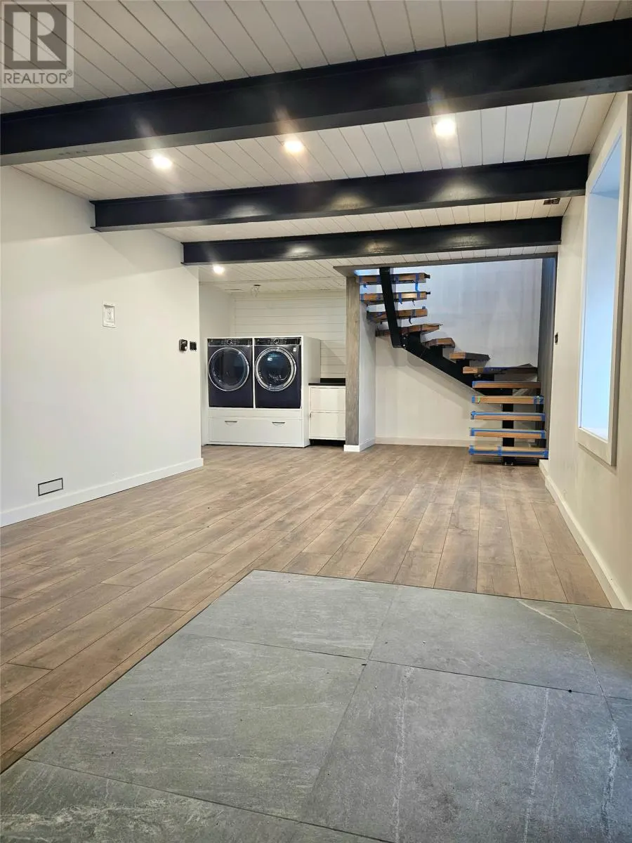 3 Edwards Lane