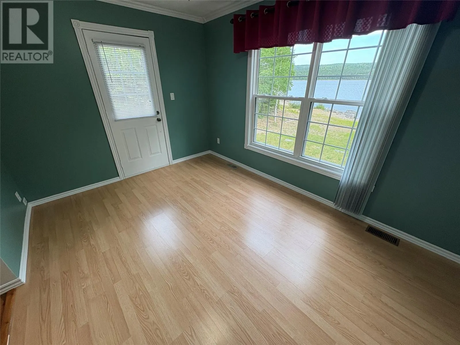 1 Crooked Lake Road