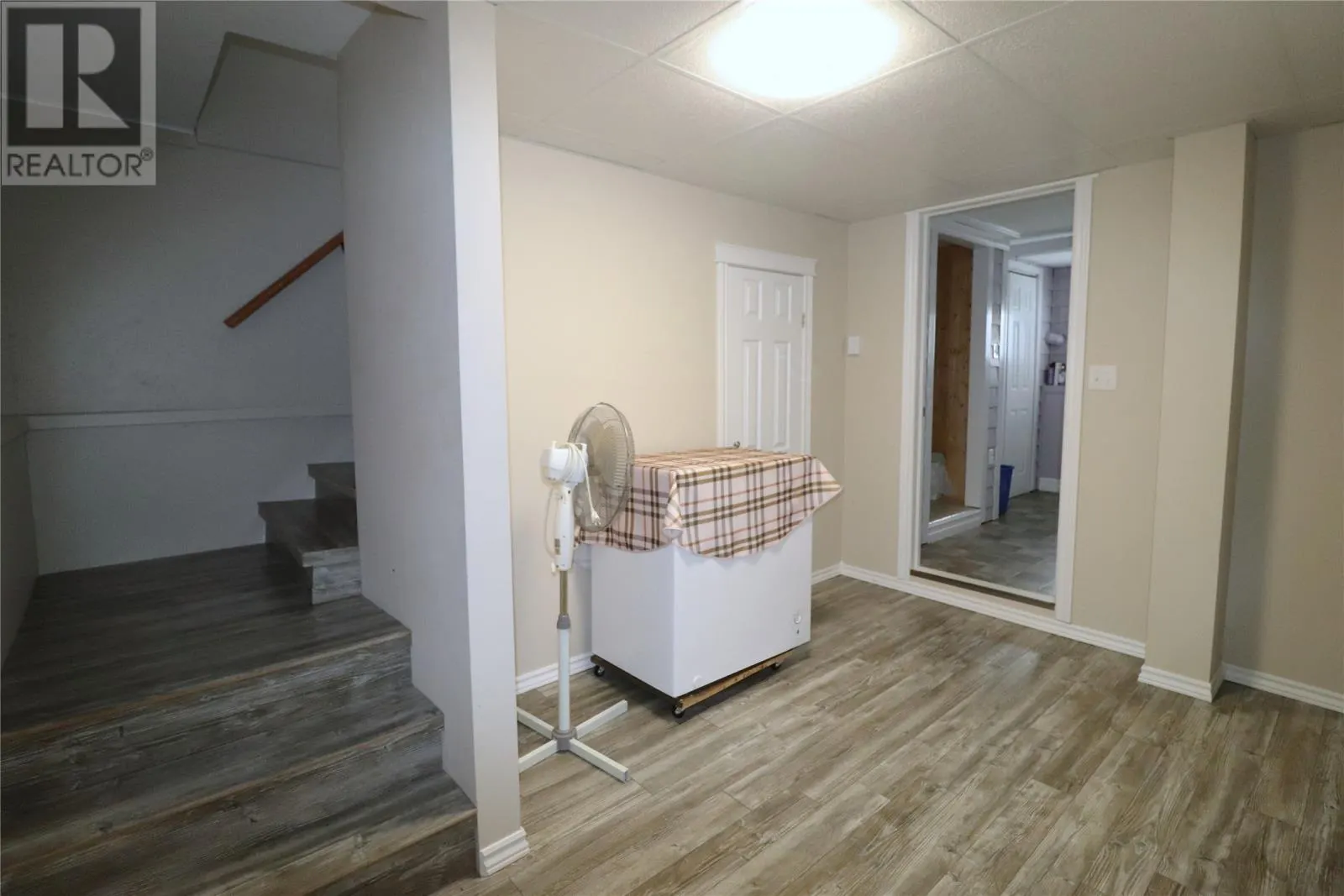 53 Squires Road