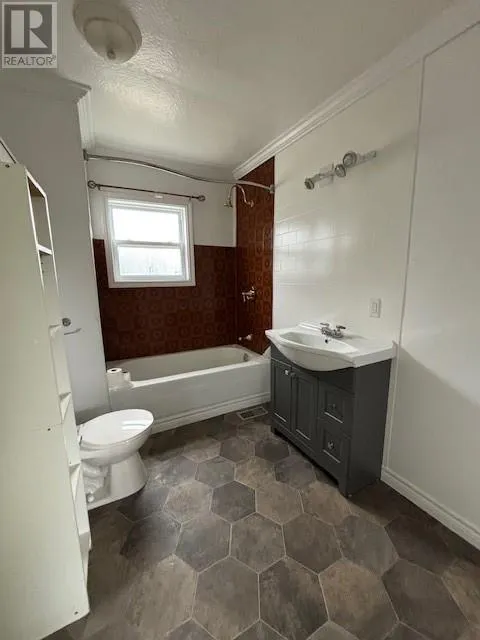 28 Poplar Road