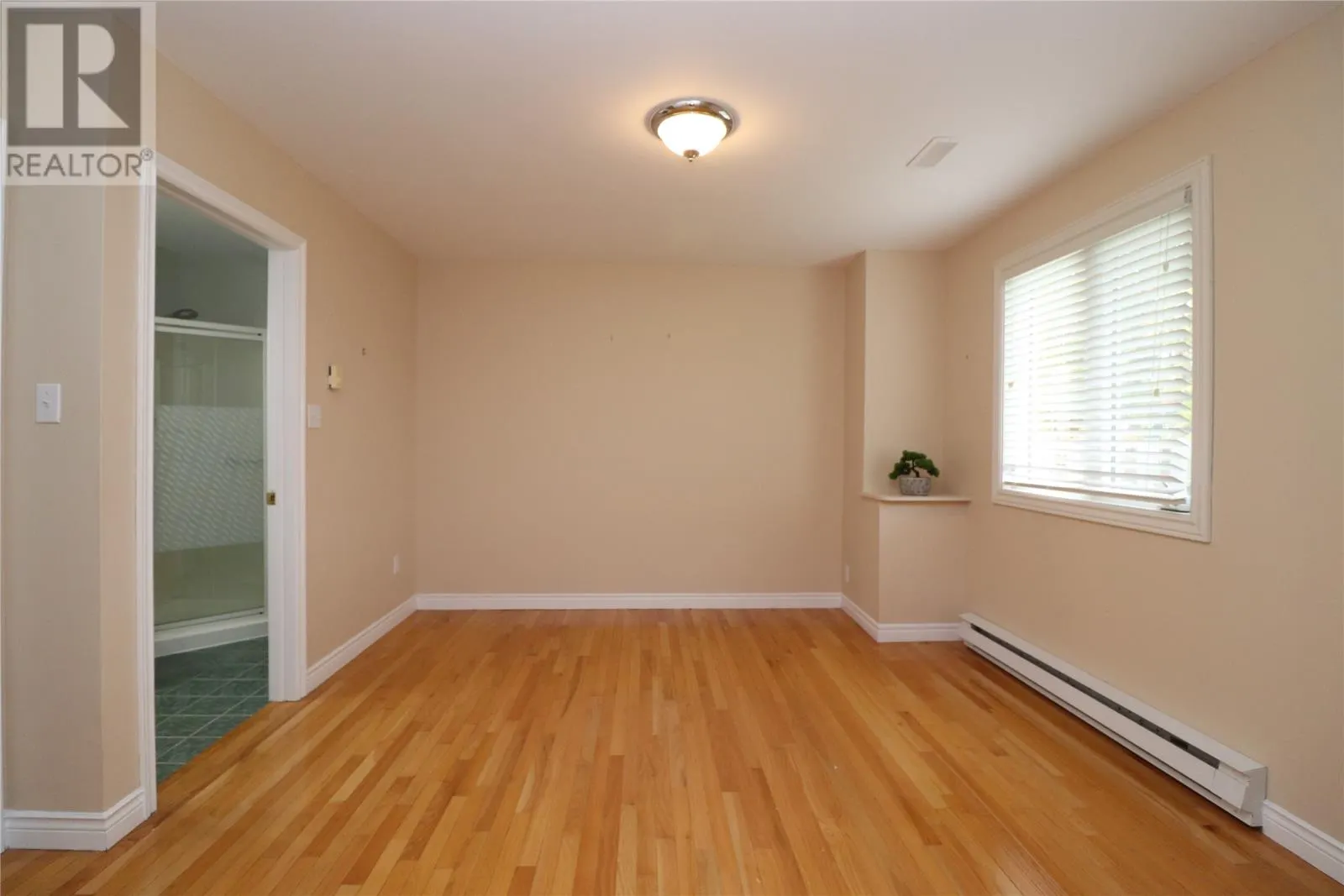 7 Madeira Court