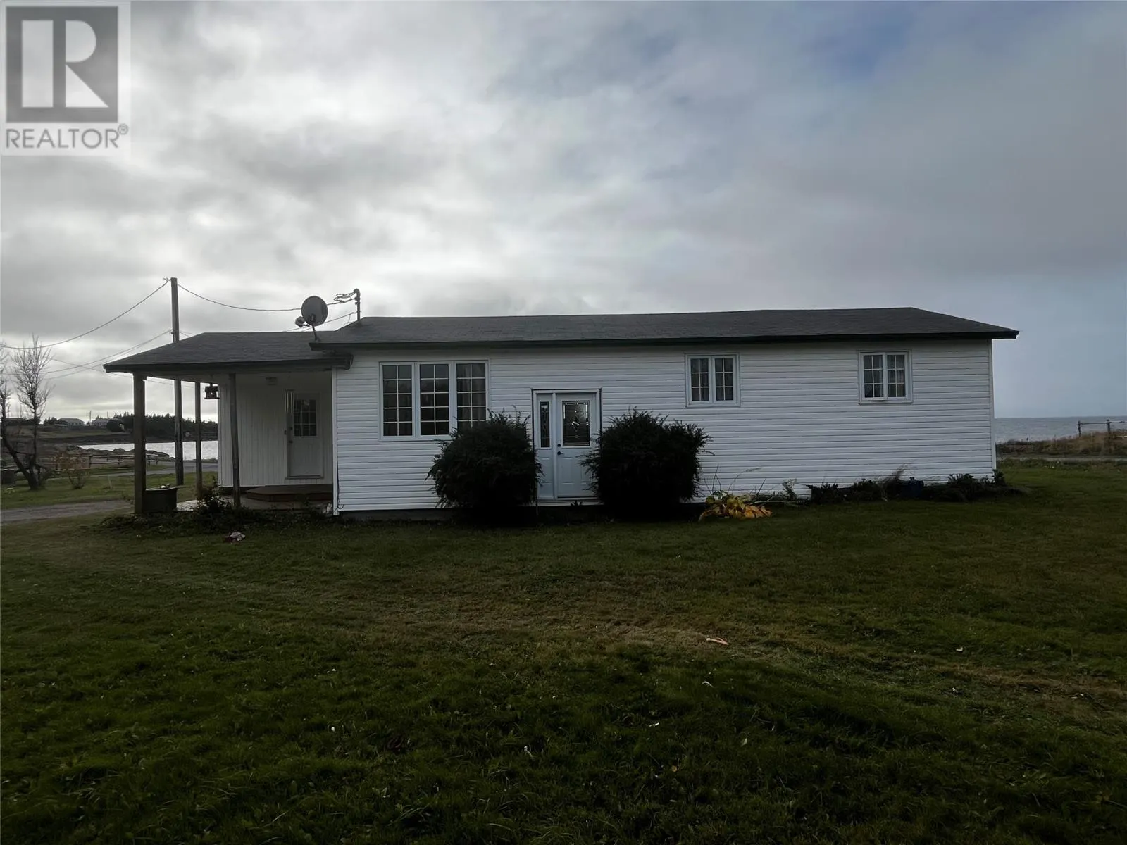 18 Lower Road