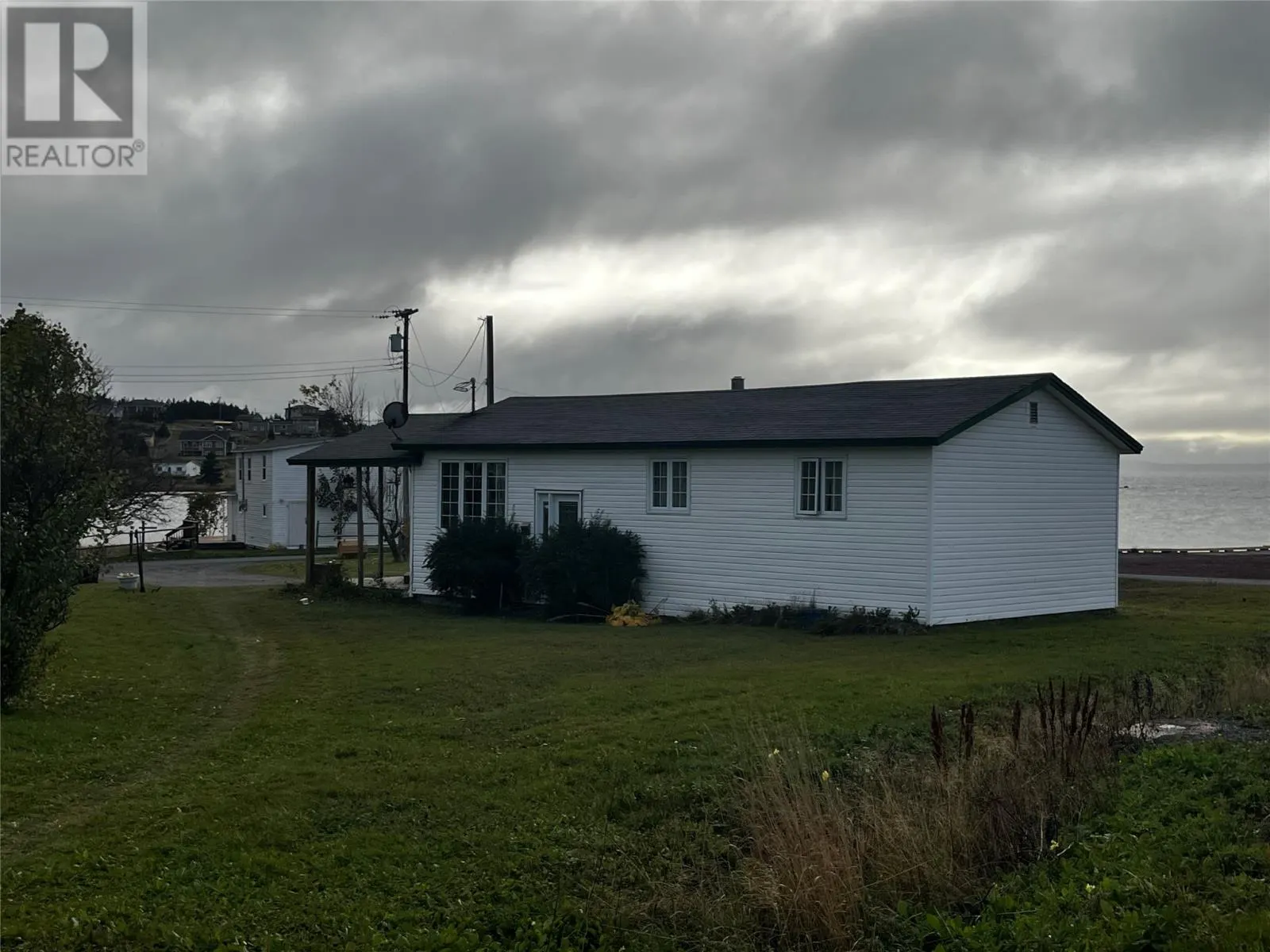 18 Lower Road