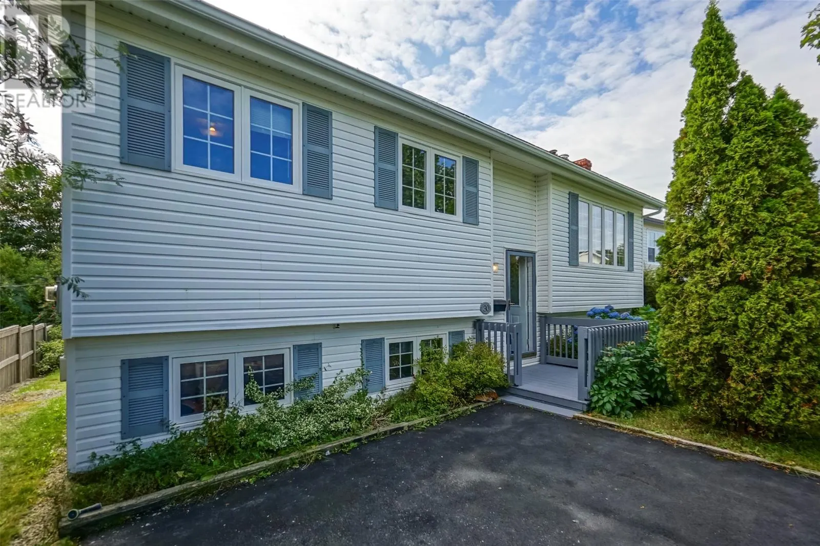 30 Hounsell Avenue