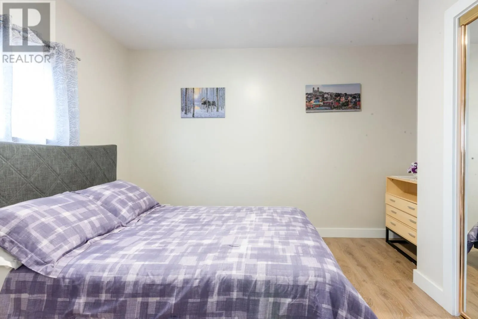 114 Riverside Road E
