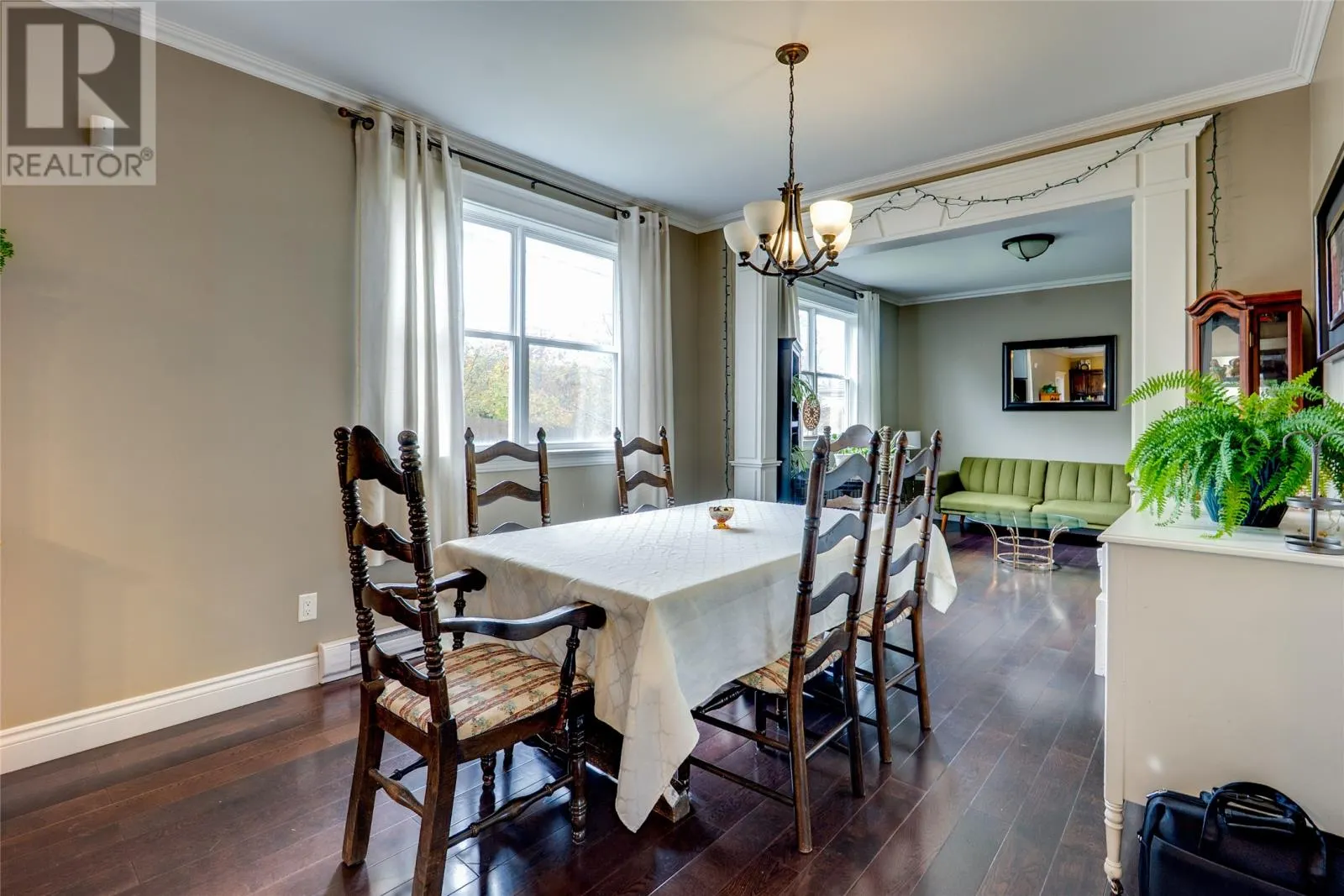 4 Atlantica Drive