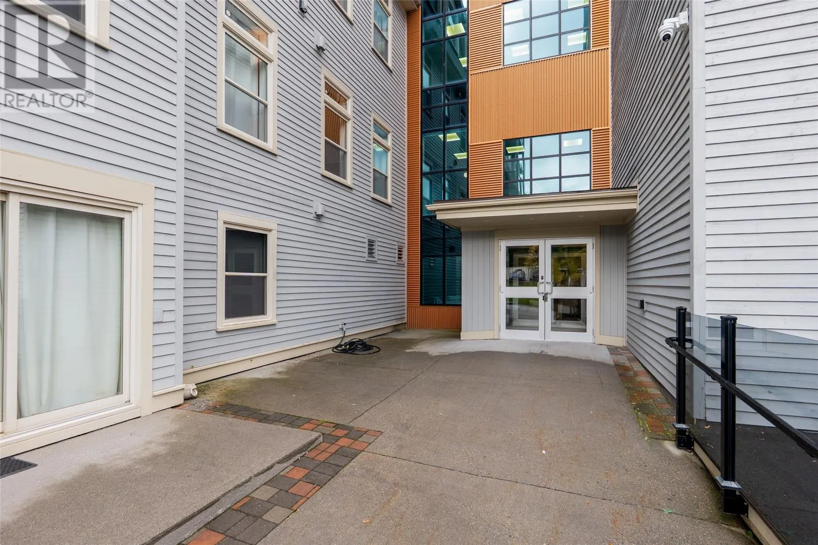 181 Hamilton Avenue Unit#402, #402