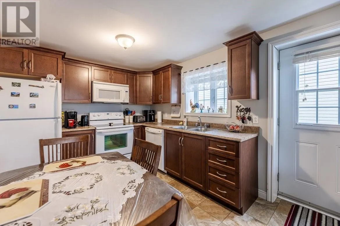 147 PARADISE Road