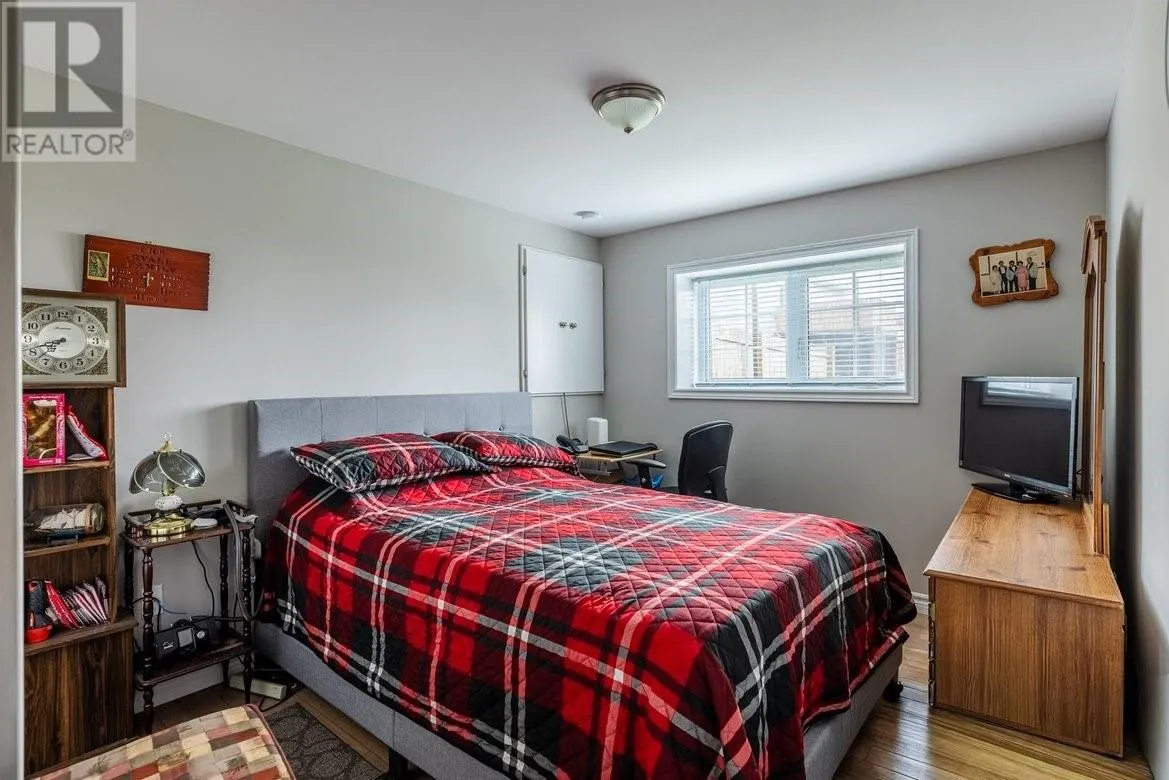 147 PARADISE Road