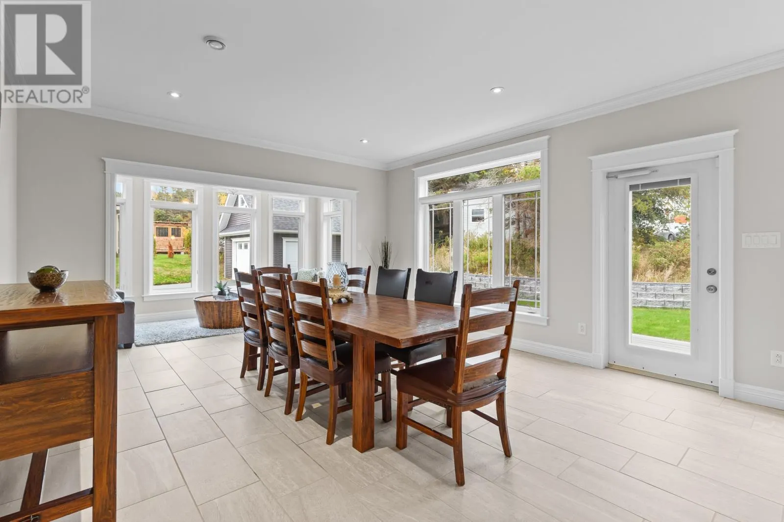 8 Harvey Place