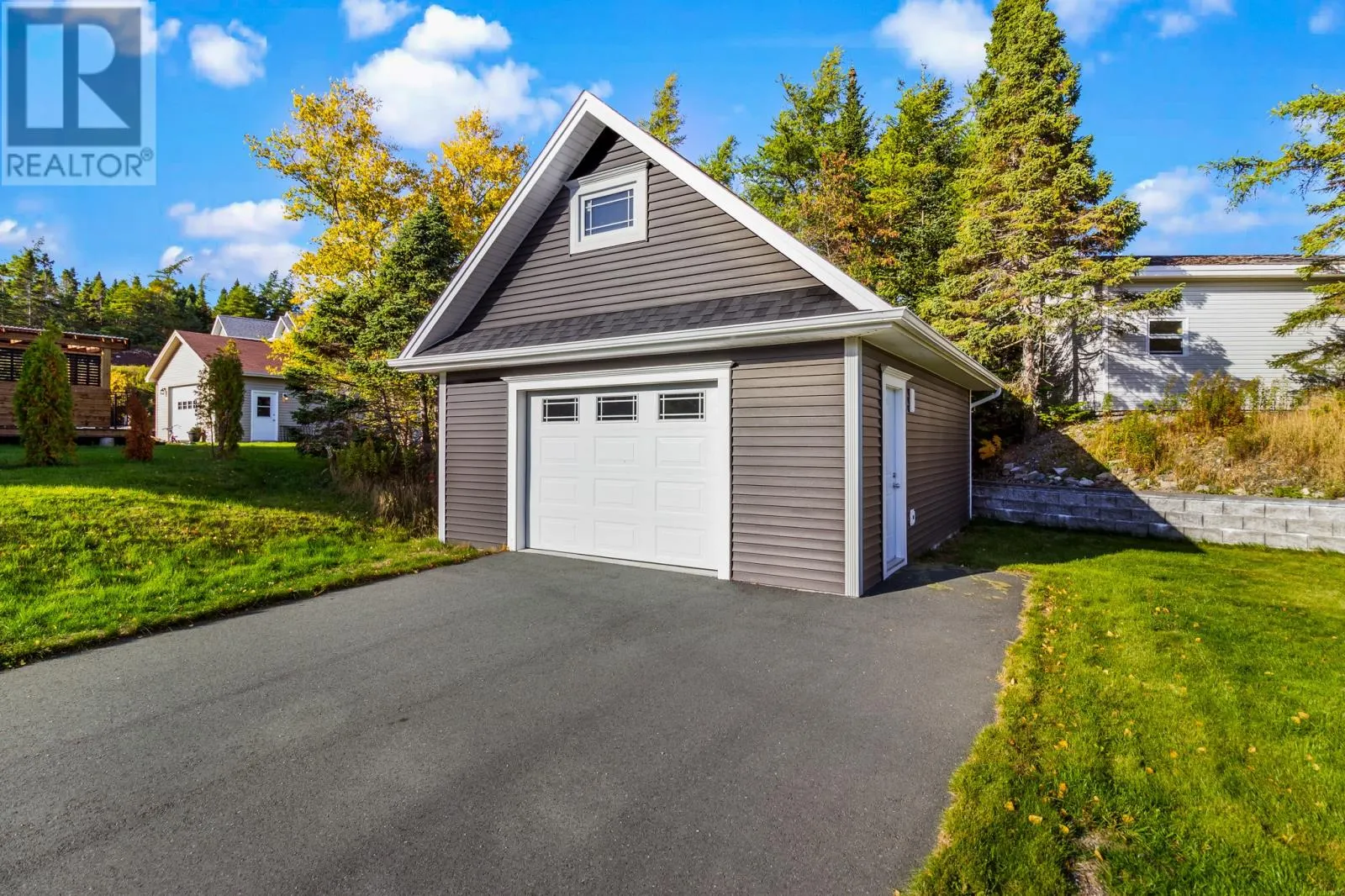 8 Harvey Place