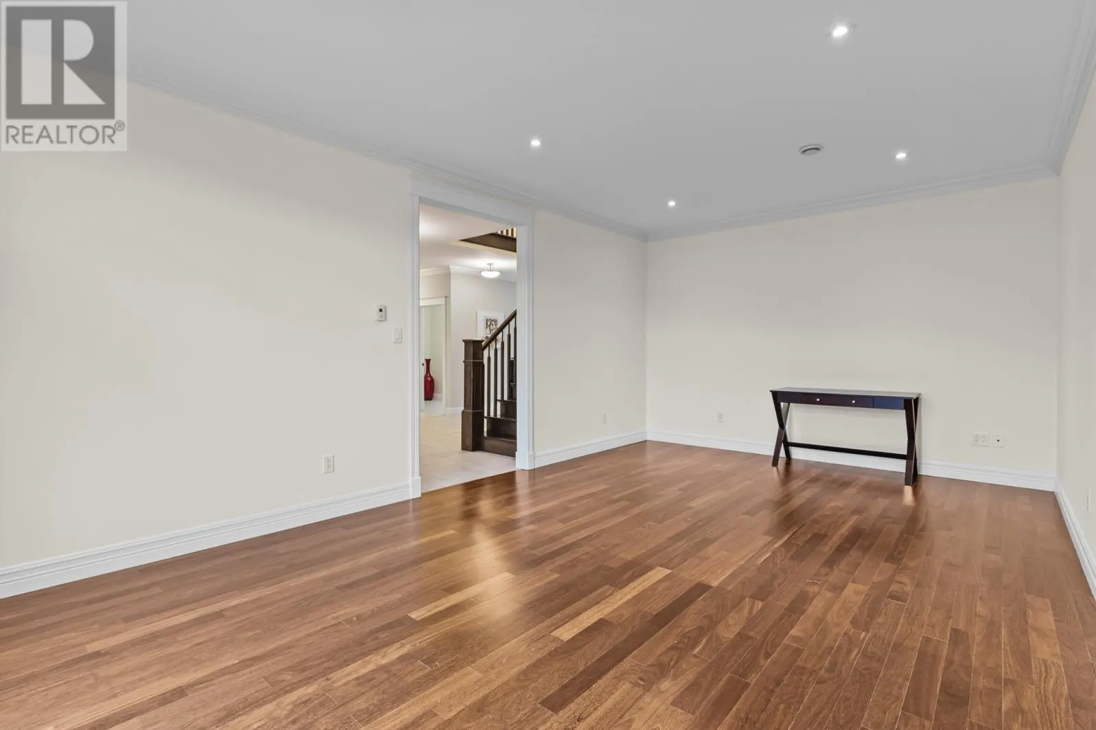8 Harvey Place