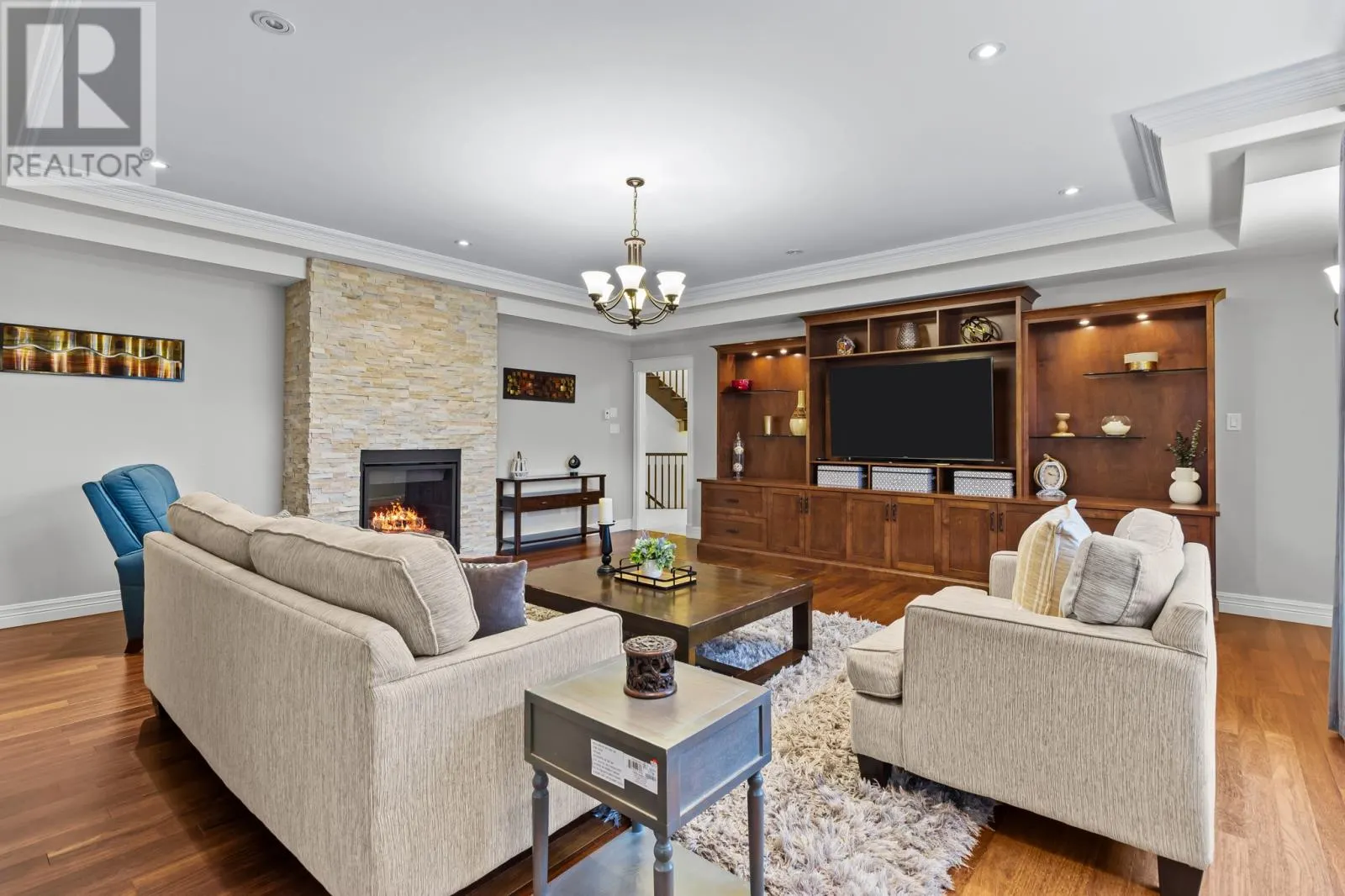8 Harvey Place
