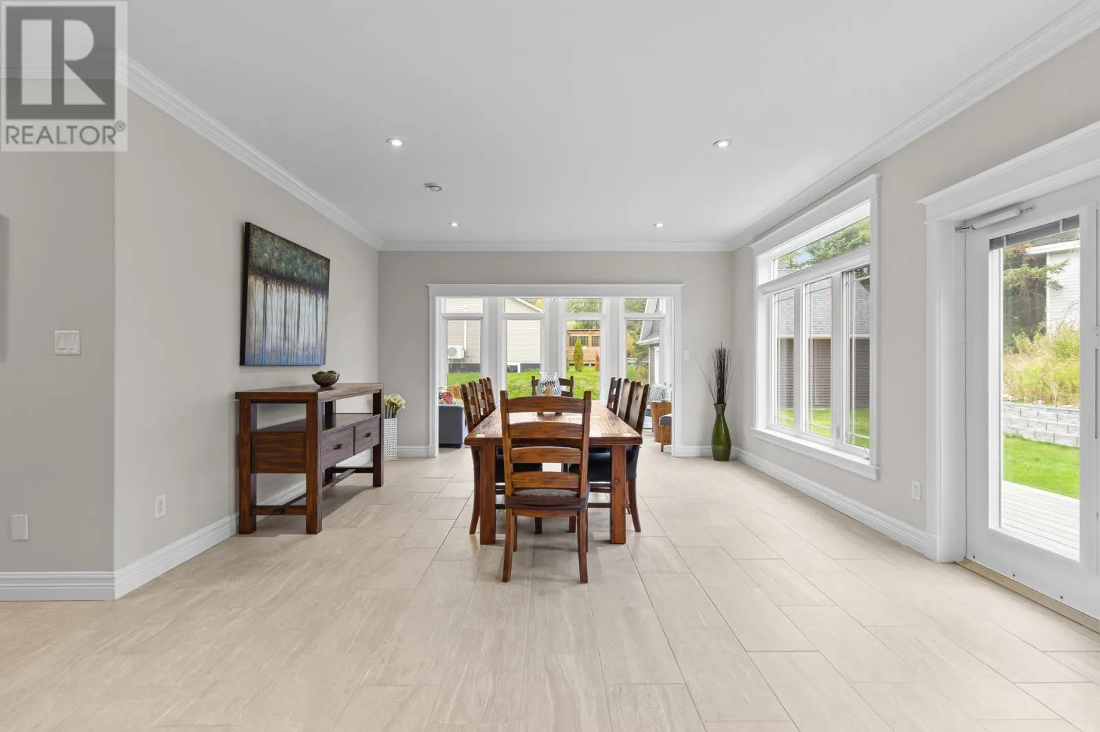 8 Harvey Place