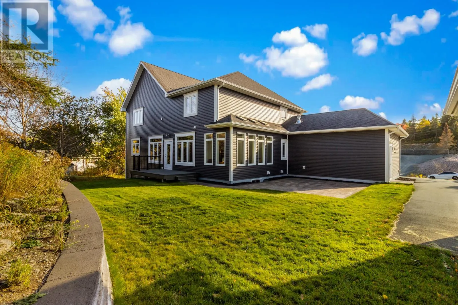 8 Harvey Place