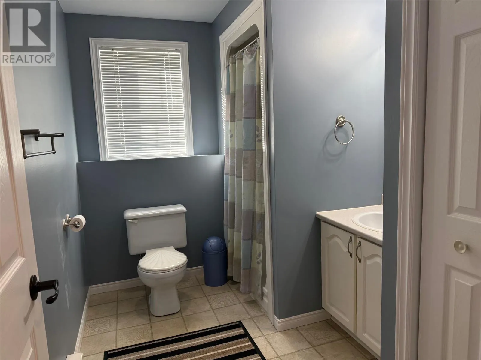 10 Dove Crescent
