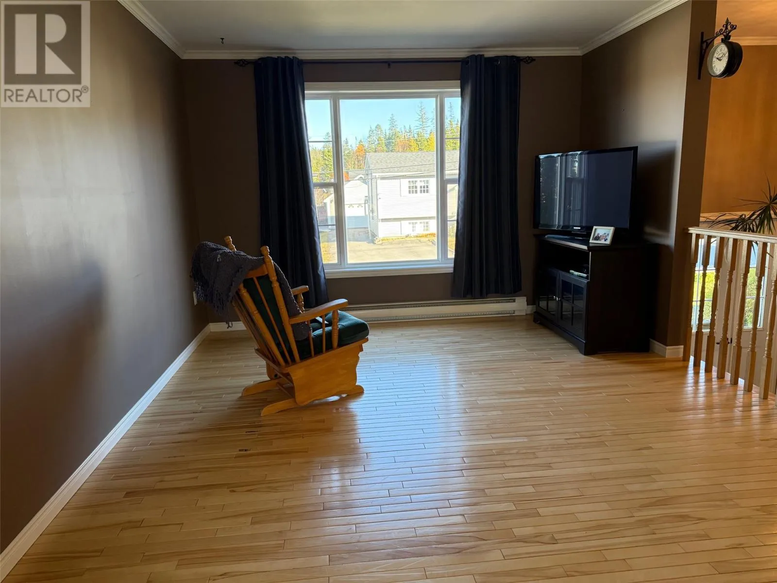 10 Dove Crescent