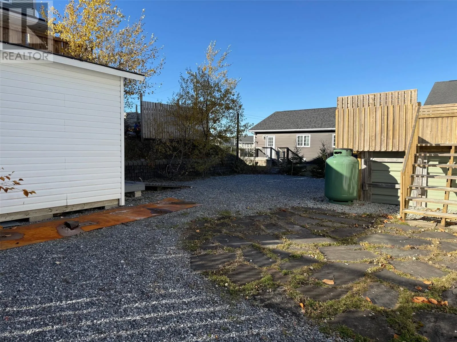10 Dove Crescent