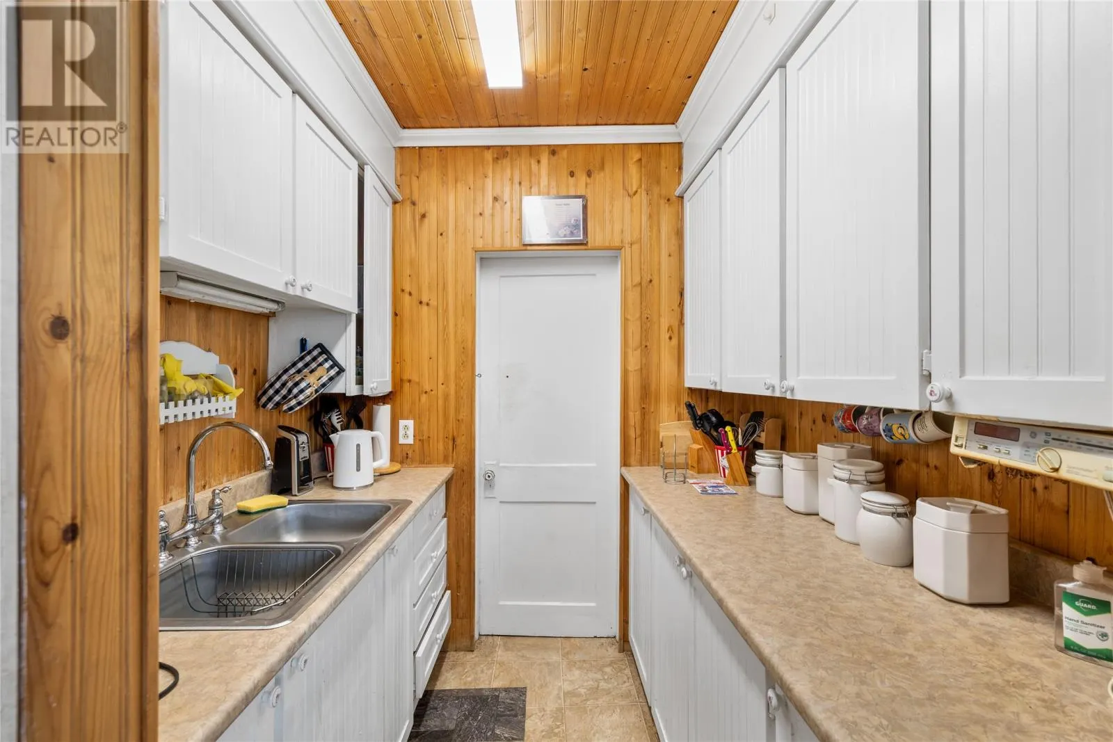 11 Blackmarsh Road