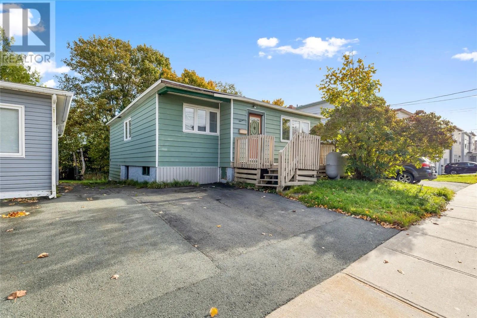 11 Blackmarsh Road