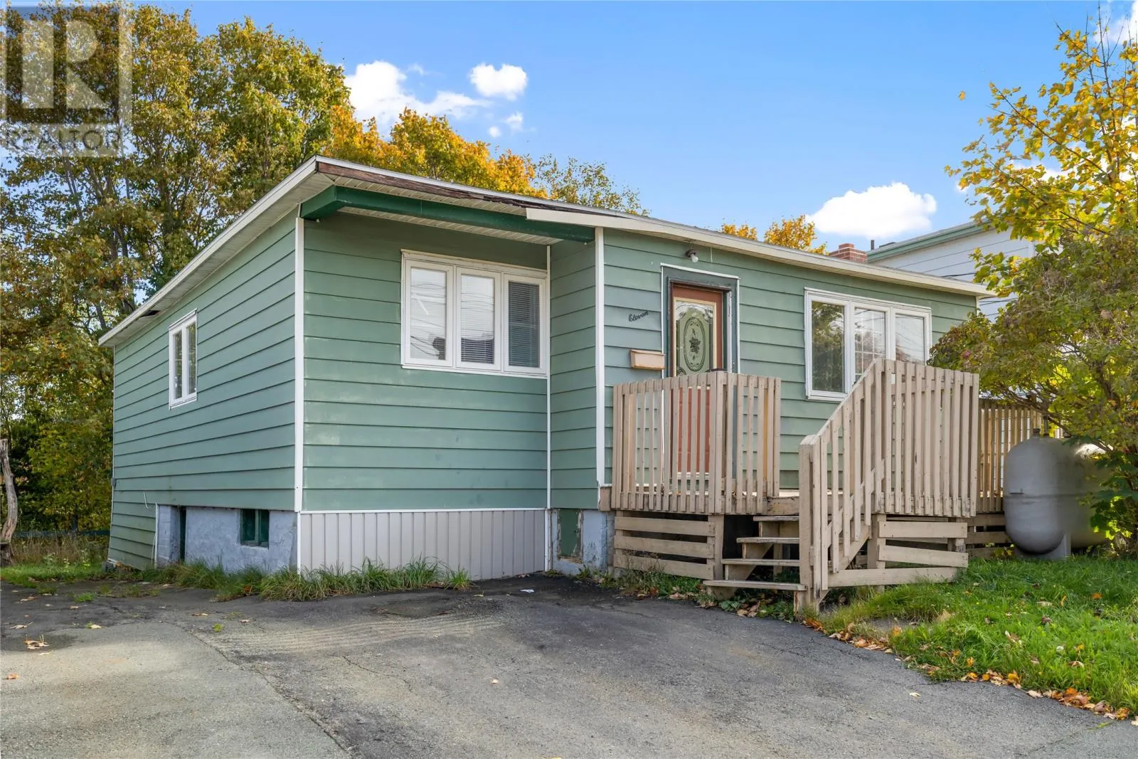 11 Blackmarsh Road