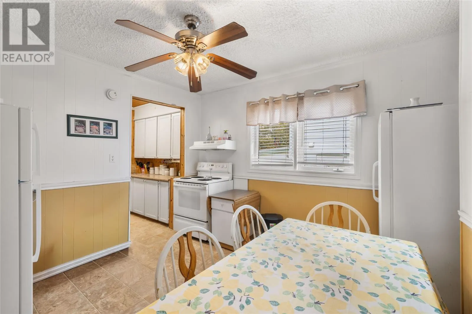 11 Blackmarsh Road
