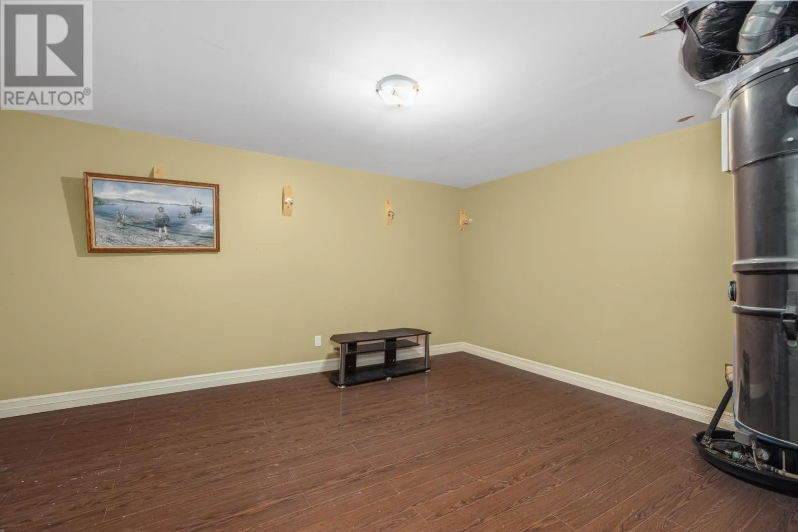 23 Tamarack Drive