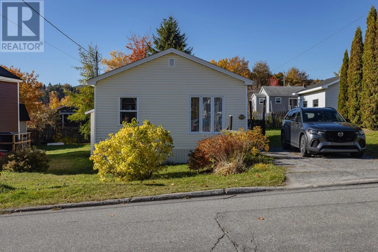 13 Happy Valley Road