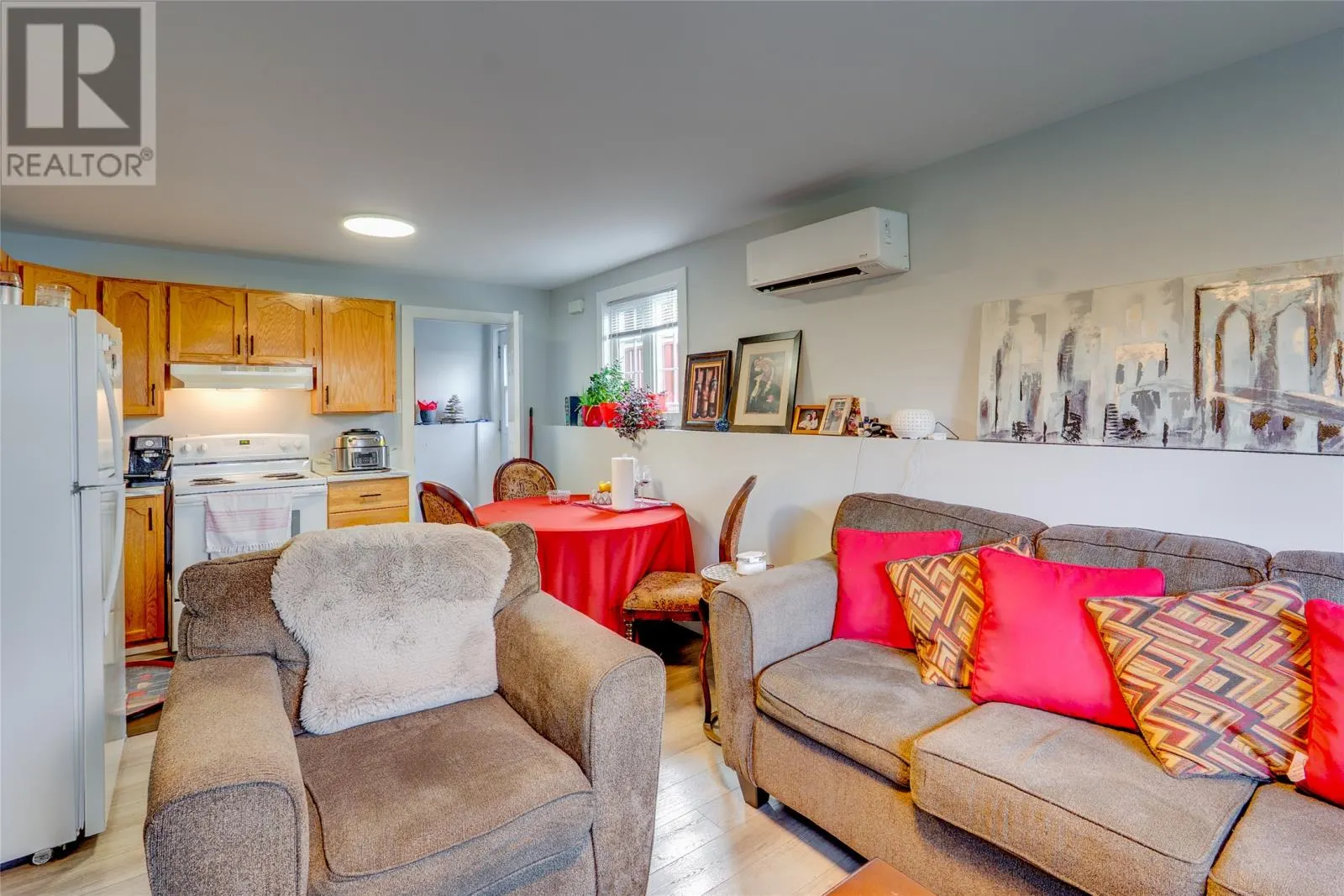 7 Sweetenwater Crescent