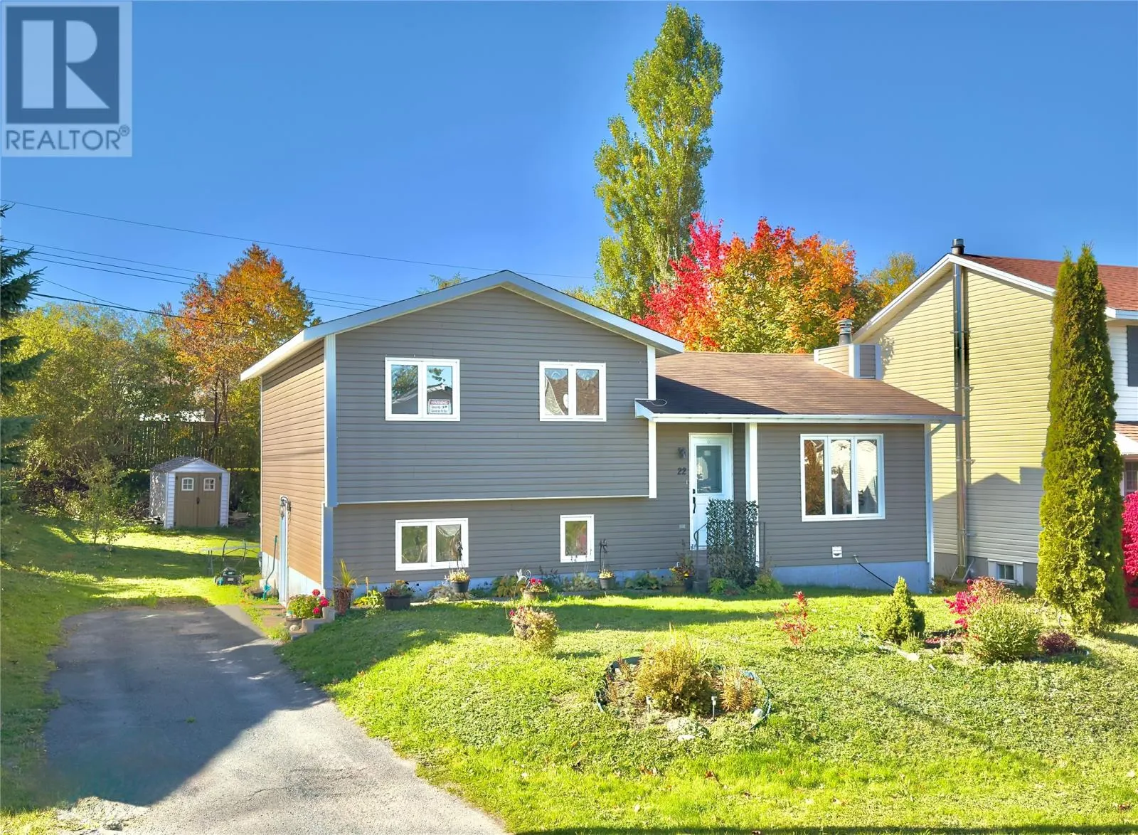 22 JACQUELINE Avenue