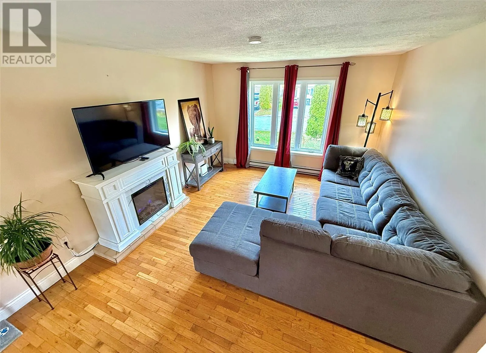 22 JACQUELINE Avenue