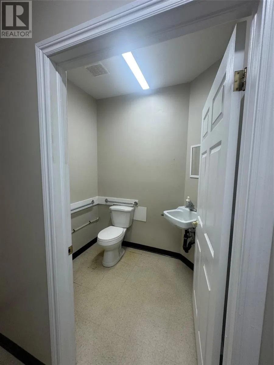 8A Hardy Avenue Unit#B, #B