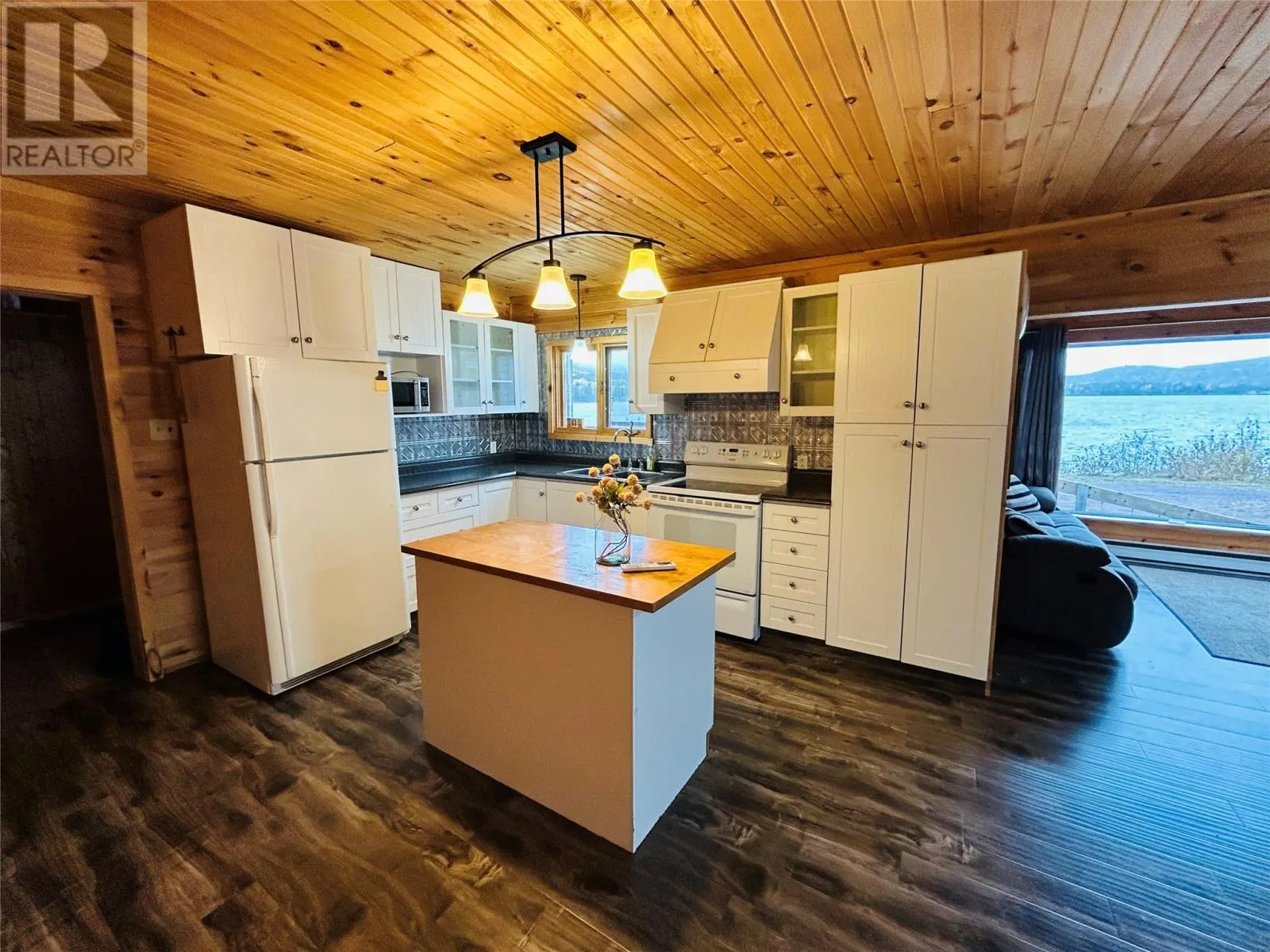 Lot 47128 Southern Lake Road