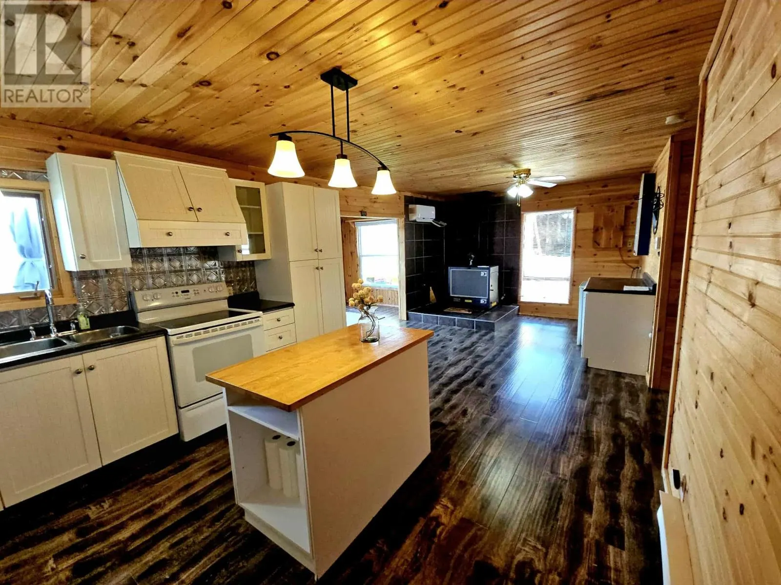 Lot 47128 Southern Lake Road