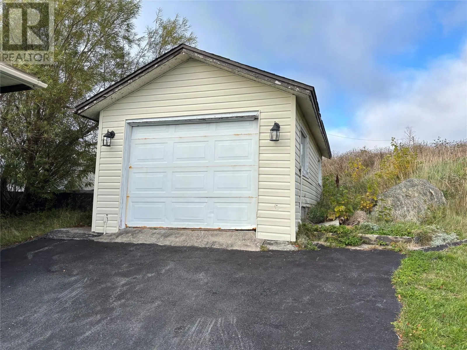 57 North Point Road