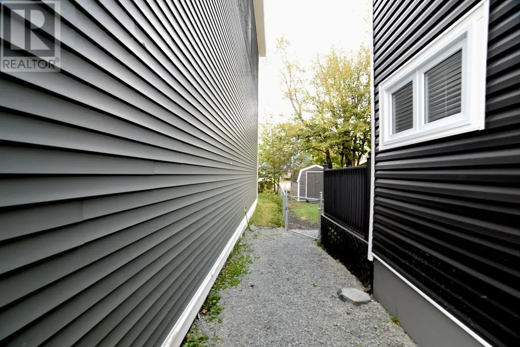 11 Brine Street