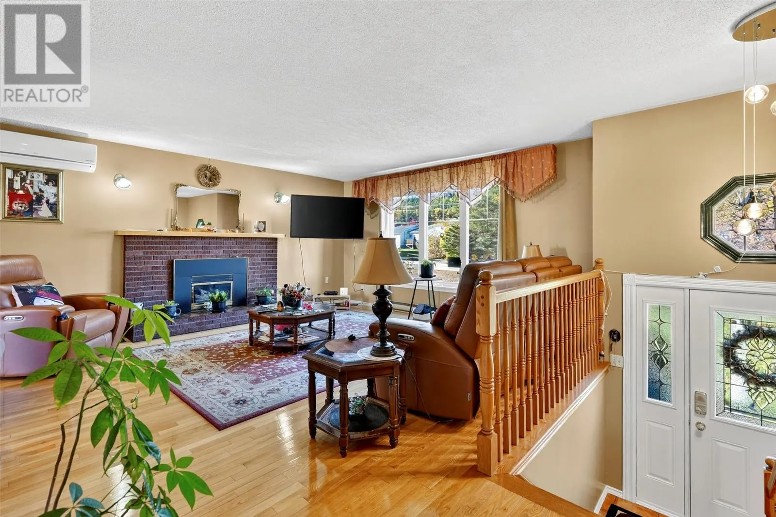 71 - 75 Country Road